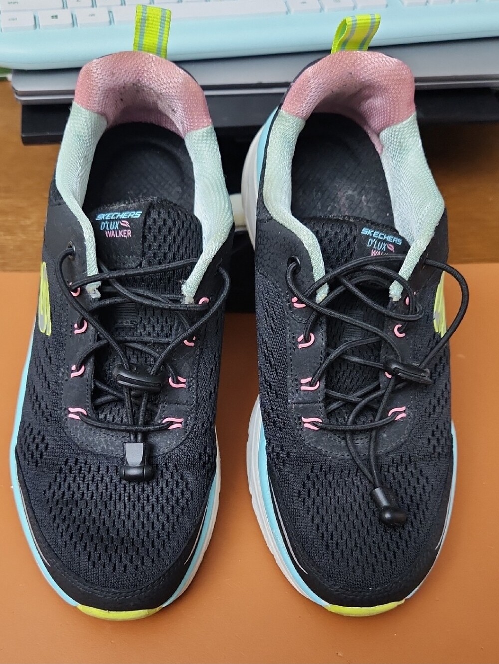 Skechers - D'Lux Walker - Women's Black Slip-On Sneakers with Pastel Accents